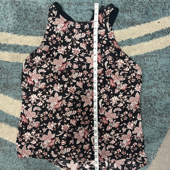 Express Black Floral Sleeveless Silk Blouse. Sz M - Picture 5 of 7